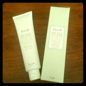 NEW Fresh Soy Face Cleanser